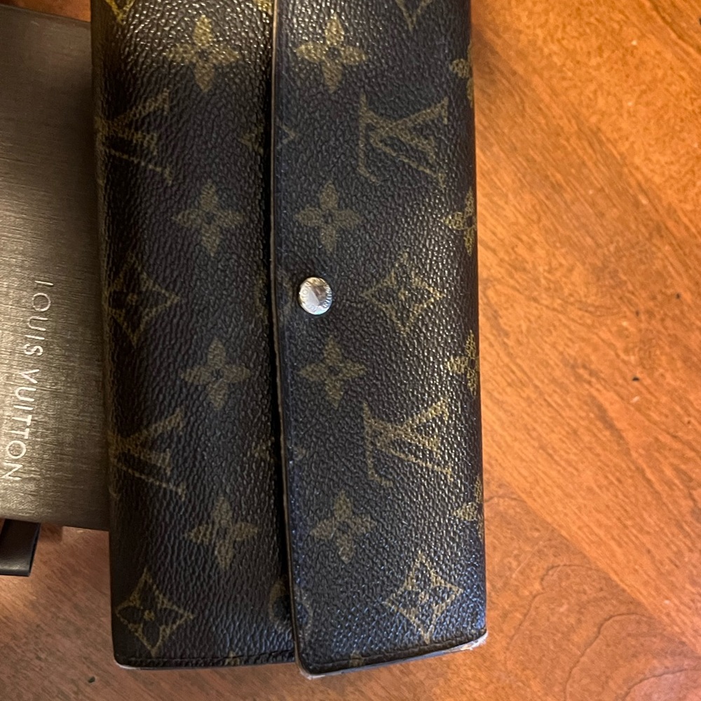 Authentic Louis Vuitton Wallet - Picture 3 of 15